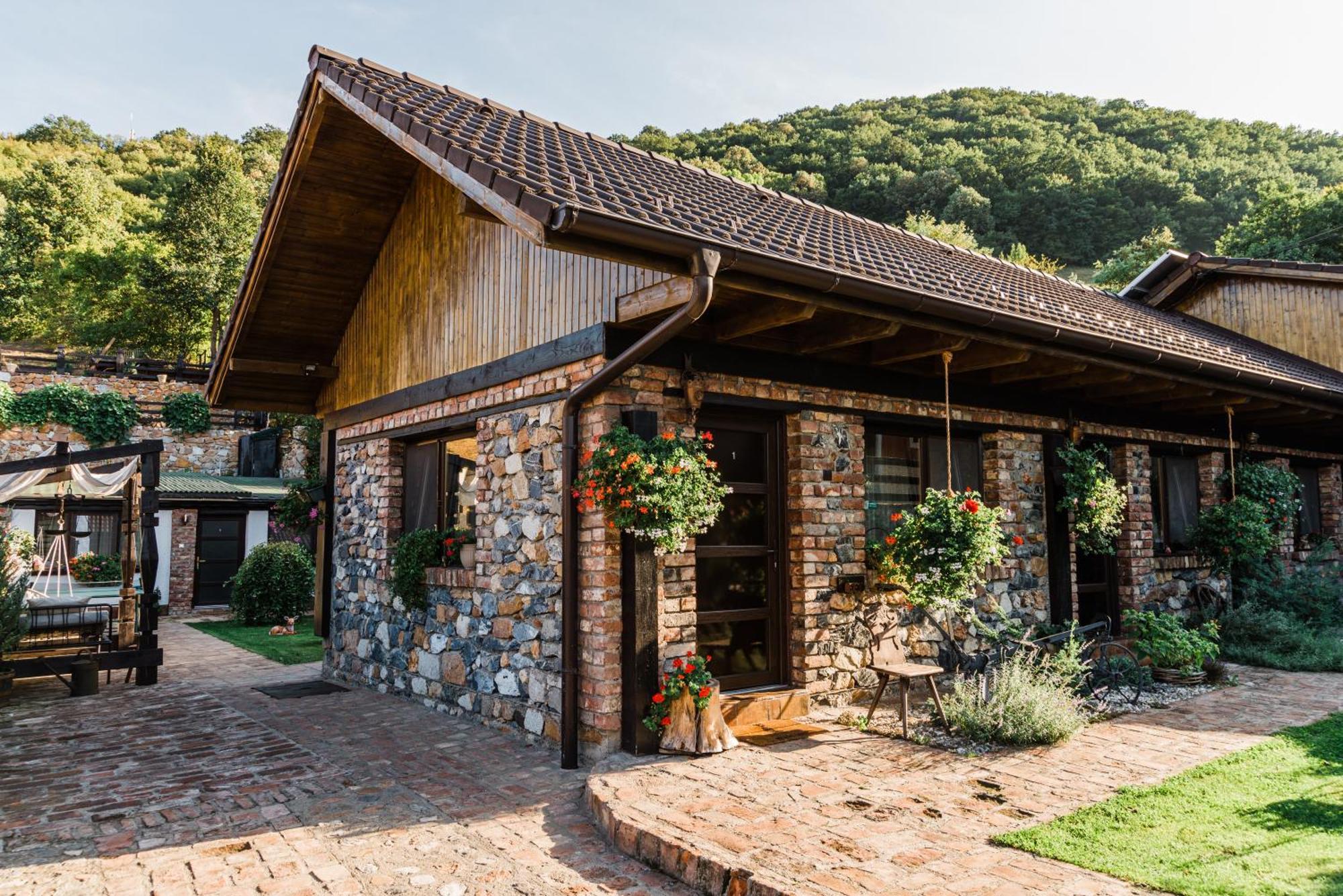 Casa Soseco Hotel Orşova Eksteriør billede